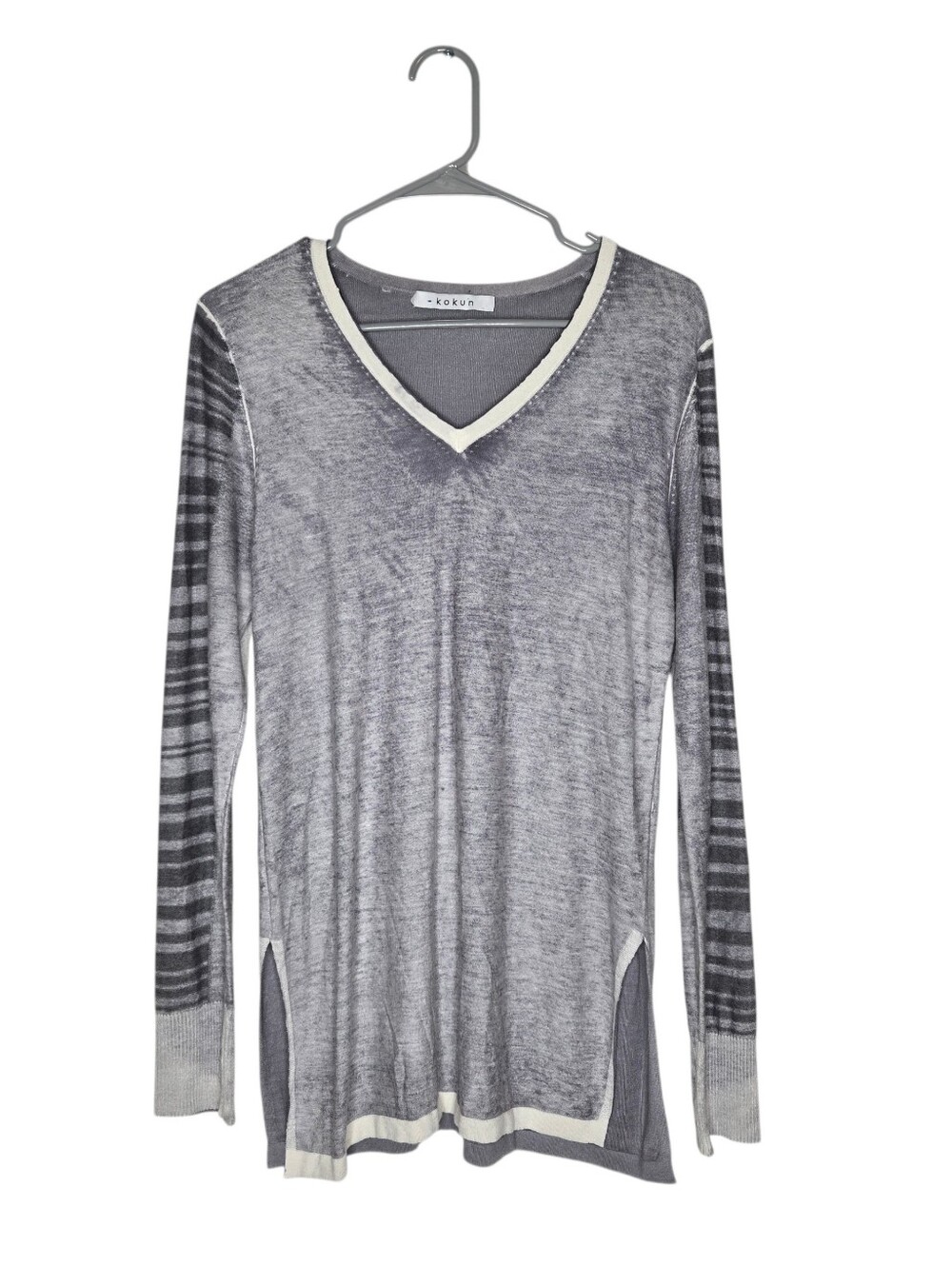 Kokun Stripe Sleeve V Neck Bamboo/Cashmere Sweater Size Medium